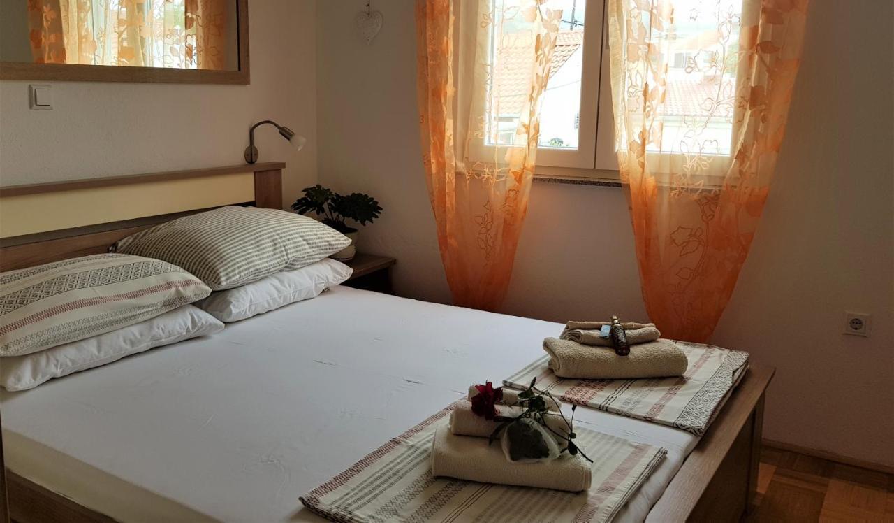 Apartmani Villa Lilliana Tribalj Eksteriør bilde