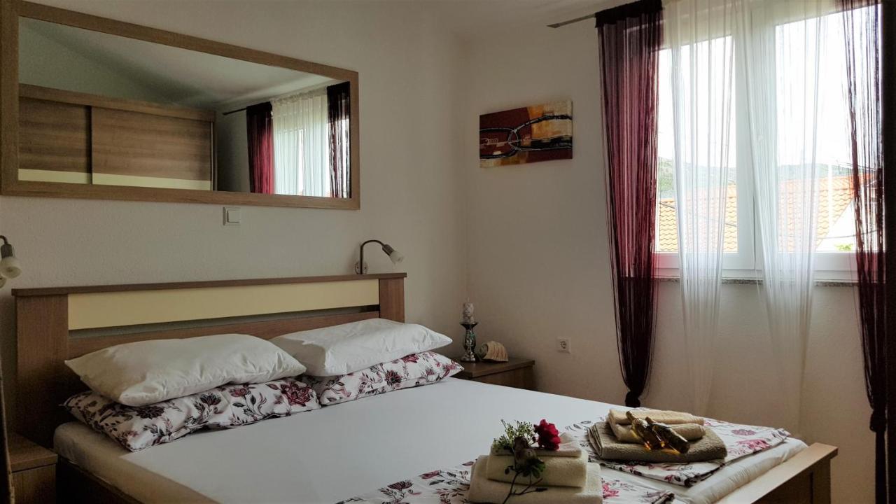 Apartmani Villa Lilliana Tribalj Eksteriør bilde