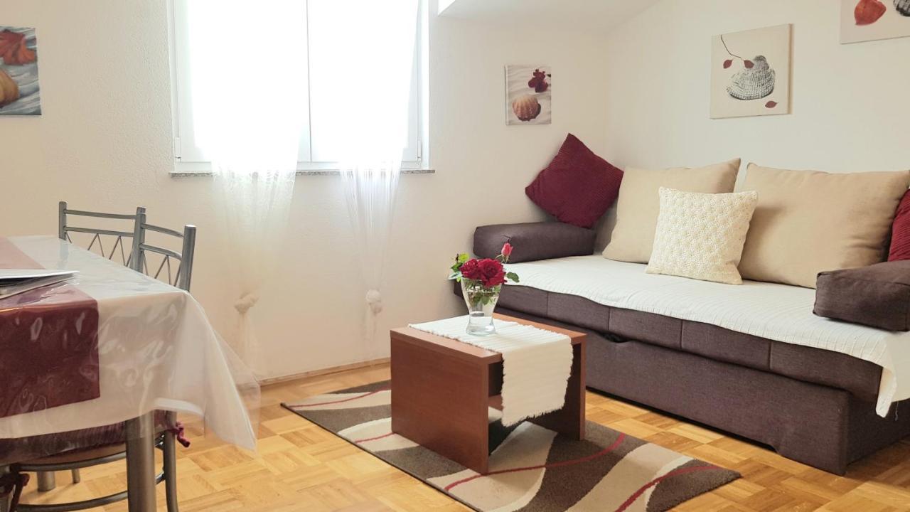 Apartmani Villa Lilliana Tribalj Eksteriør bilde